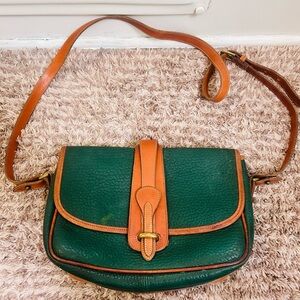 Vtg Dooney & Bourke All-Weather Leather Equestrian crossbody bag green tan trim
